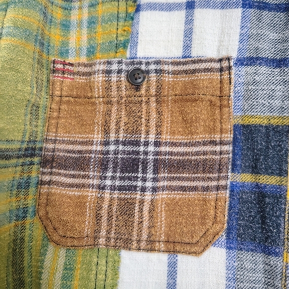 BDG Checked Flannel Shirt with Brown/Green Accents Sz XS Oversized ChestPockets - Picture 10 of 15